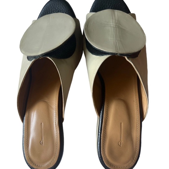 Elegant Beige and Black Women's Mules - Picture 3 of 12